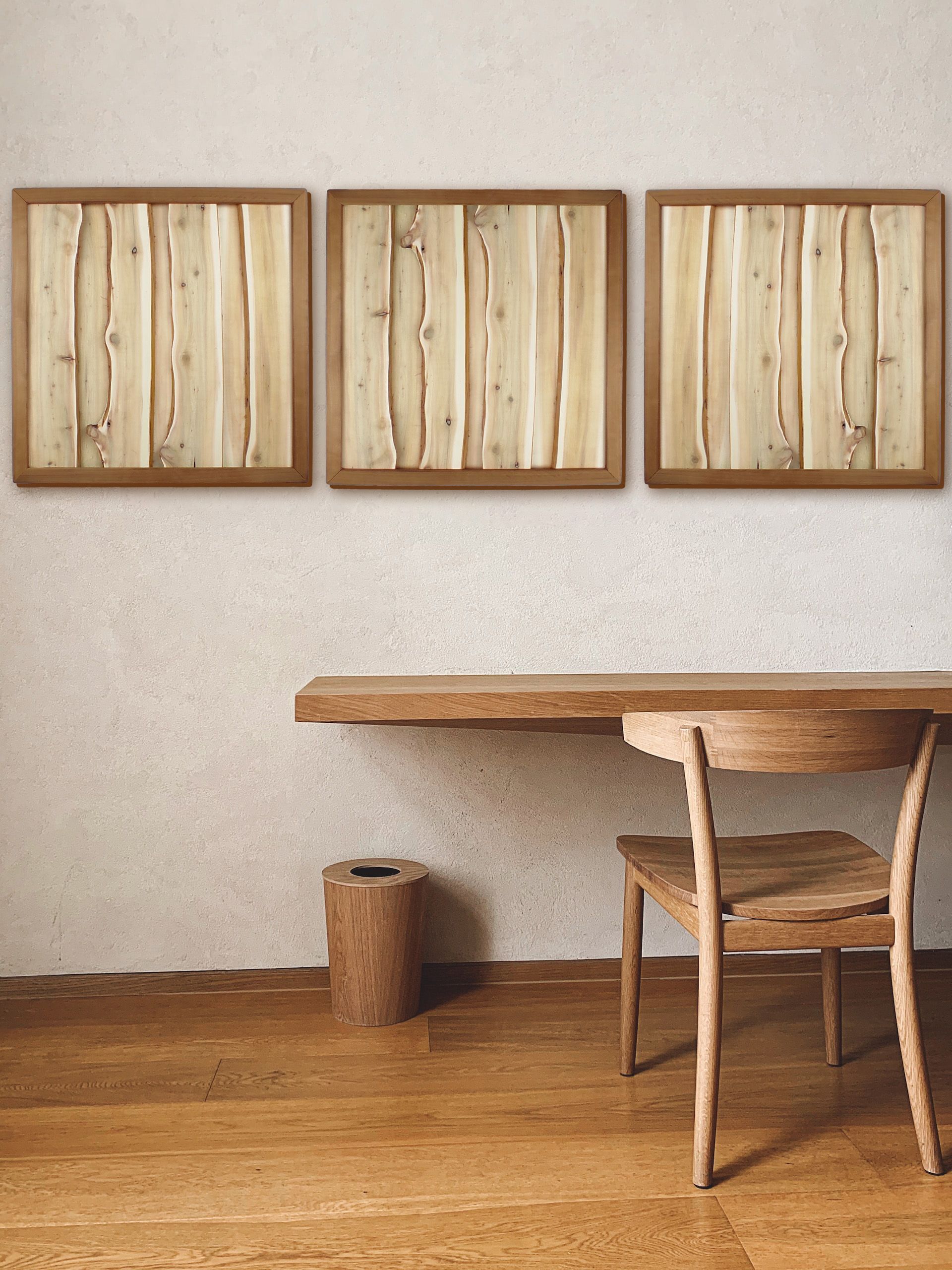 Декоративное экопанно из массива можжевельника в раме из термоосины 1000х500 мм фотография