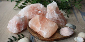 Гималайская розовая соль, соляное мыло фотография